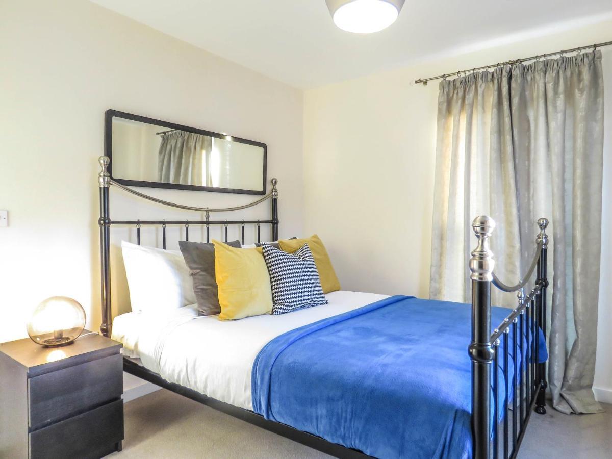 Tudors Esuites 4 Bedroom House Driveway & Garden Birmingham Kültér fotó
